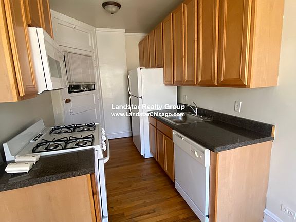 2nd image of 4809 N Fairfield Ave APT 39