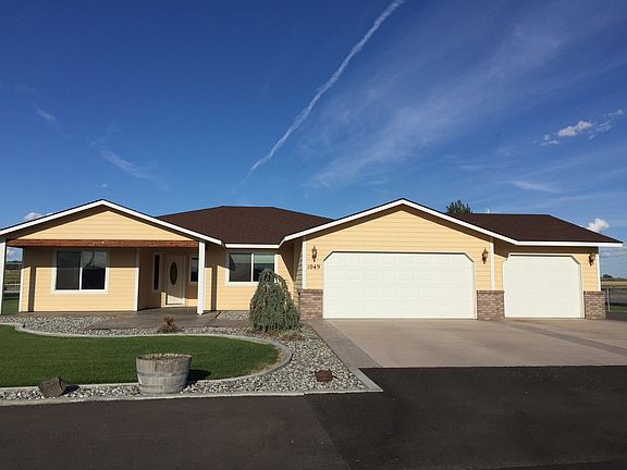 2nd image of 1049 S Harley Ln