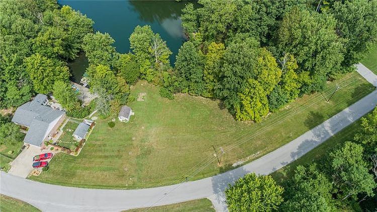1st image of 4274 E Lakeview Dr
