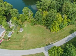 4274 E Lakeview Dr, Martinsville, IN 46151