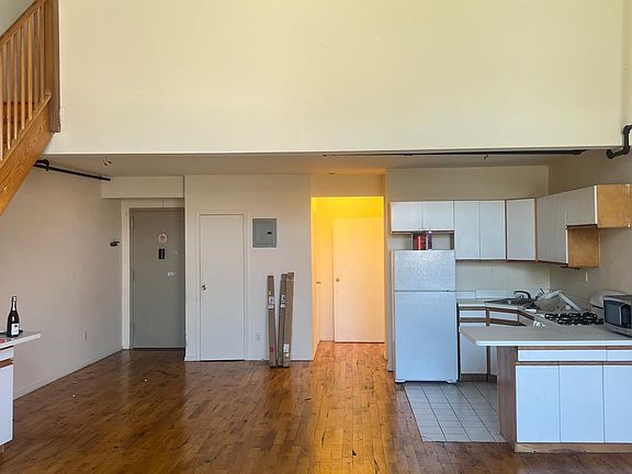 4th image of 162 McLean Ave APT 4G
