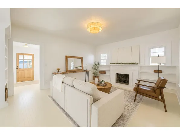 818 Grand Central St, Clearwater, FL 33756