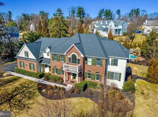 38 Meadow Creek Ln, Malvern, PA 19355
