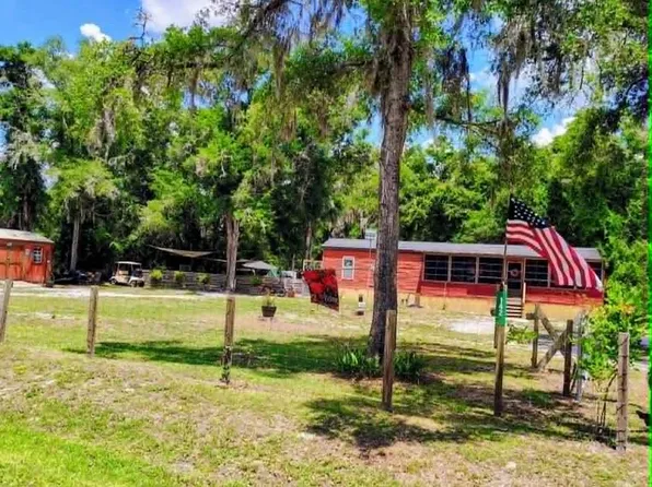 142 NE 565th St, Old Town, FL 32680