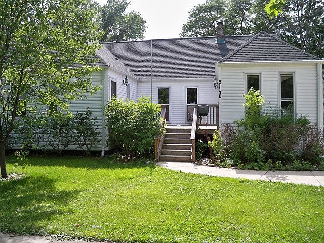 1st image of 21136 Dettmering St