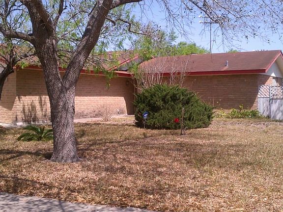 2nd image of 521 Vista Dr