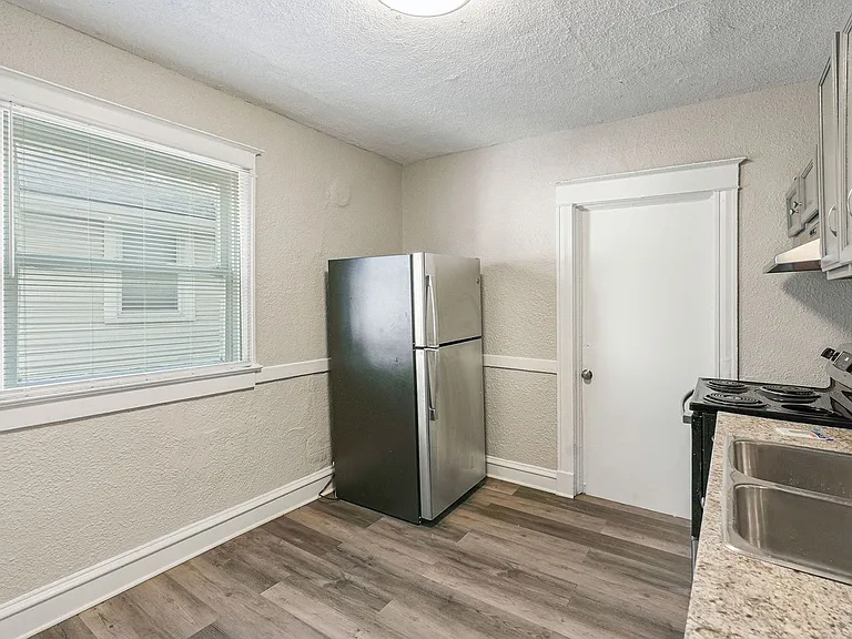 4119 Montgall Ave — Photo 3
