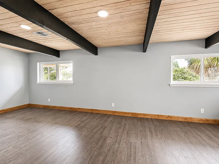3524 Calhoun St — Photo 3
