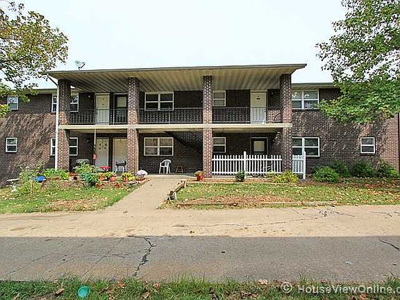 2nd image of 2830 Whitener St APT 7