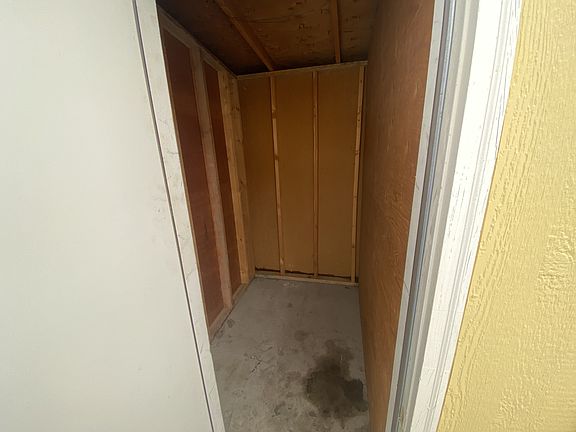 5th image of 3711 Carson Ave #6