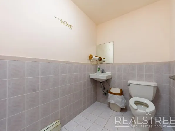 90 Moore Street image 6 of 19