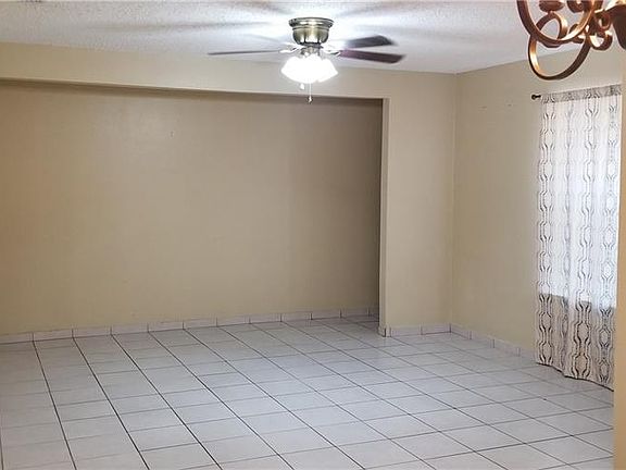 4th image of 2209 Fullerton Ave