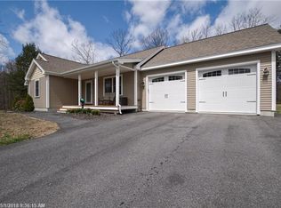 42 Woodrow Dr, Standish, ME 04084