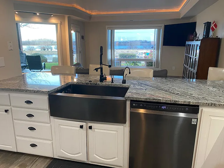 300 Columbia Point Dr #D101 — Photo 5