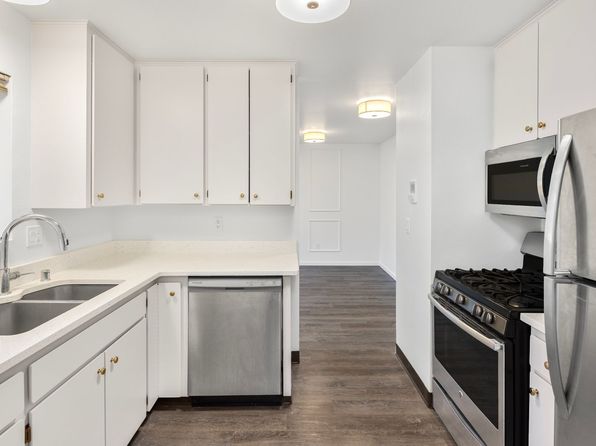 5231 40th Ave NE APT 3