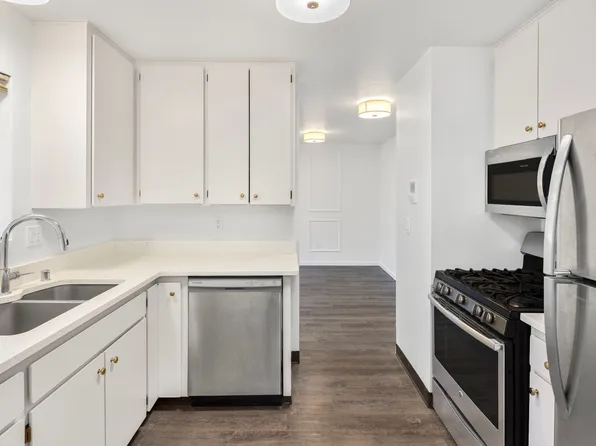 5231 40th Ave NE APT 3, Seattle, WA 98105