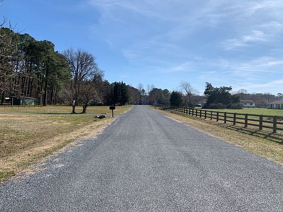 4th image of 107 Fox Run Ln