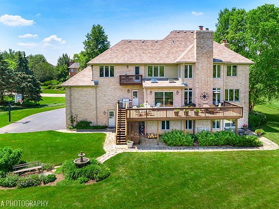 4th image of 29 Copperfield Dr