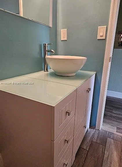 3311 Merrick Ln — Photo 13