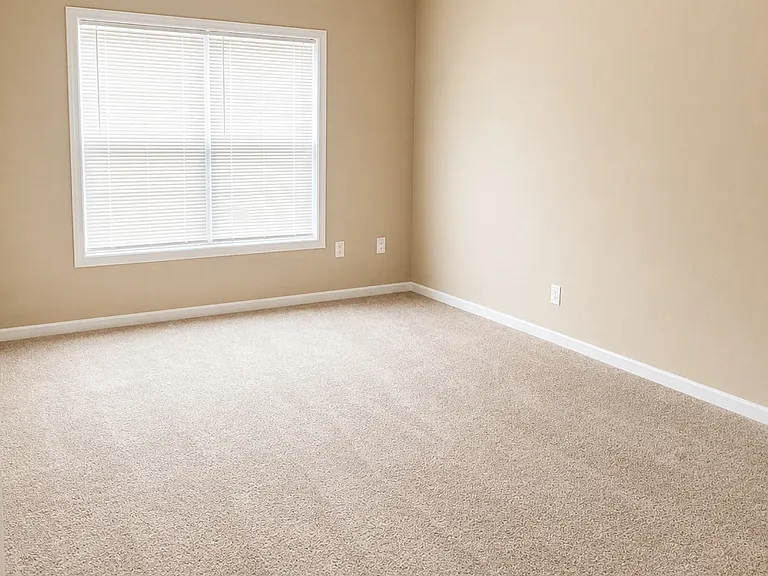 1055 City Park Dr — Photo 13