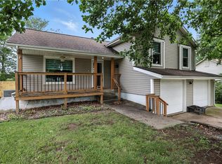 2735 S Peck Ave, Independence, MO 64055