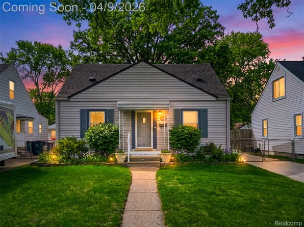 2140 Mahan St, Ferndale, MI 48220