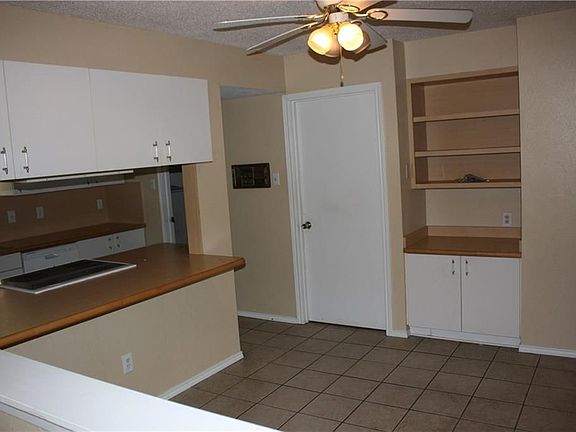 5th image of 5430 Barcelona Dr