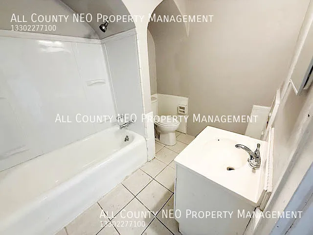 900 Roslyn Ave SW — Photo 14