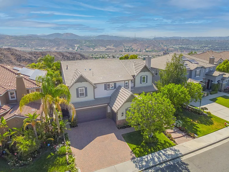 Hacienda Dr — Photo 80