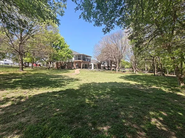 5210 Cliff Haven Dr, Dallas, TX 75236