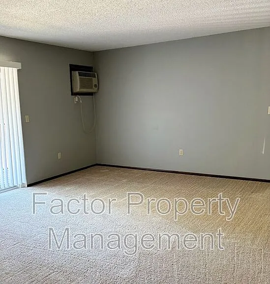 418 Allan Ave #6 — Photo 4