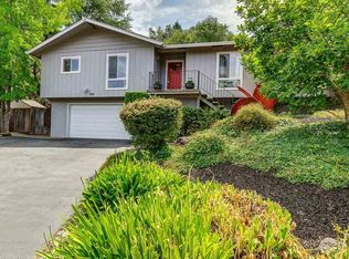 884 Acalanes Rd, Lafayette, CA 94549