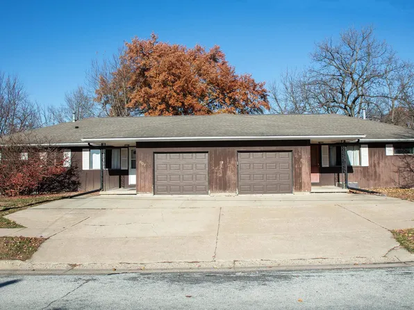 807/809 2nd Ave NE, Waverly, IA 50677