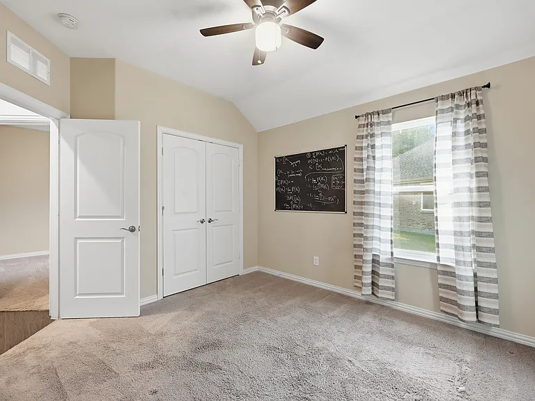 405 Windward Dr — Photo 25