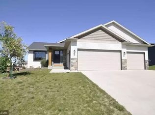 5889 51st St NW, Rochester, MN 55901