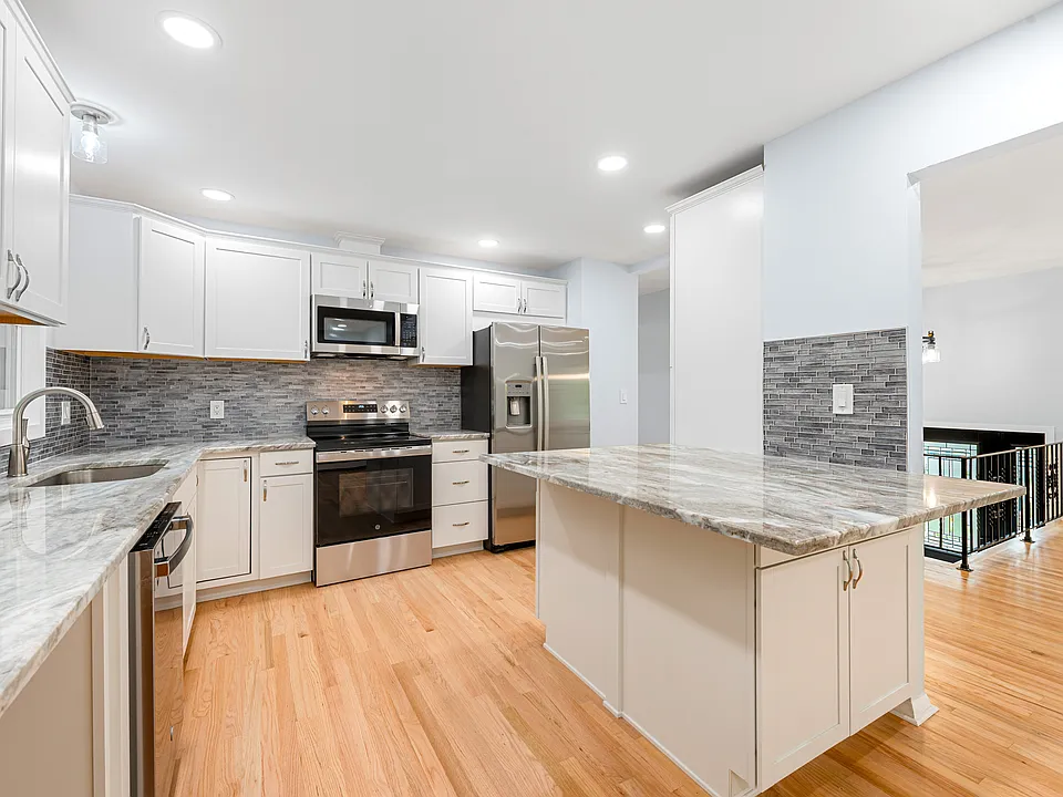 85 Upper Mountain Ave