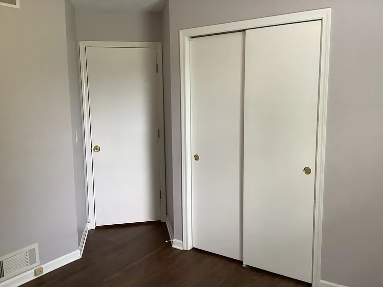8298 Macintosh Ln — Photo 10