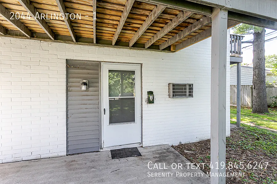 Stay Cool This Summer Garden-Level 2BR w/ Heat & Water Included — Photo 1