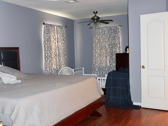 2nd image of 8190 Redstone Dr