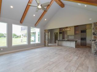 5011 Waterbeck St, Weston Lakes, TX 77441