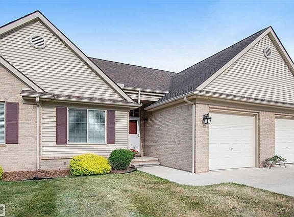 2nd image of 213 Jonathon Dr