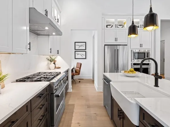 54 Barnes Blvd #14, Hudson, MA 01749