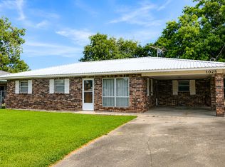 1025 Louis Dr, Breaux Bridge, LA 70517