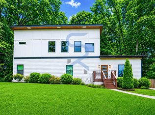 3040 Valley Cir, Decatur, GA 30033