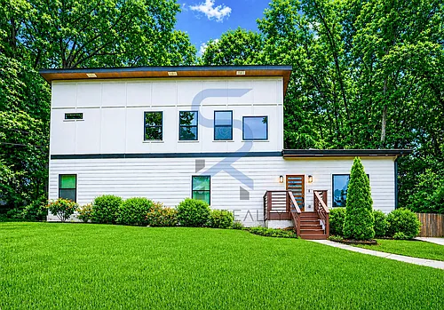 3040 Valley Cir Photo 1