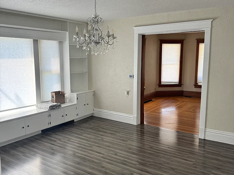 315 Jackson St — Photo 11