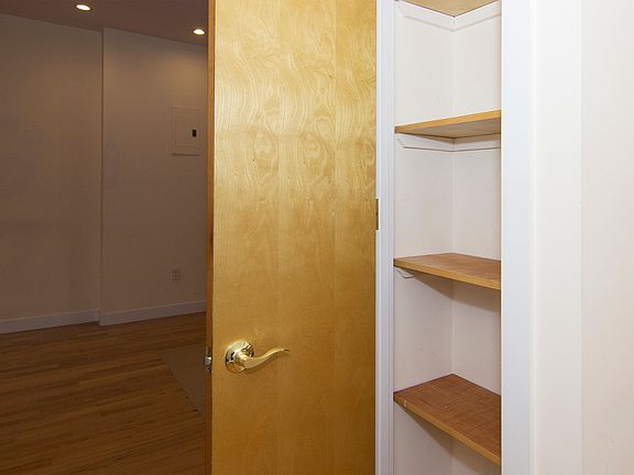 4th image of 31-24 32nd St #41