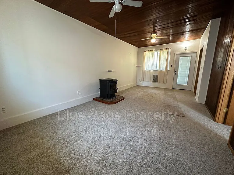 500 S 3rd Pl — Photo 7