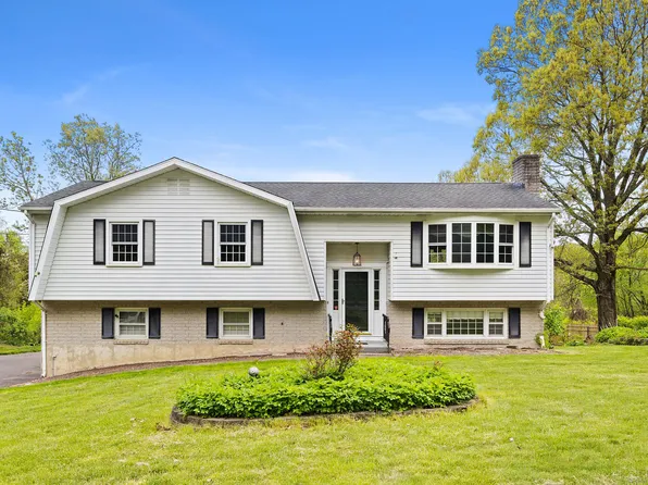 328 Bassett Road, Watertown, CT 06795