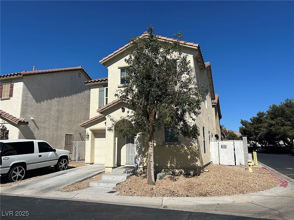 2nd image of 1310 Golden Apple St